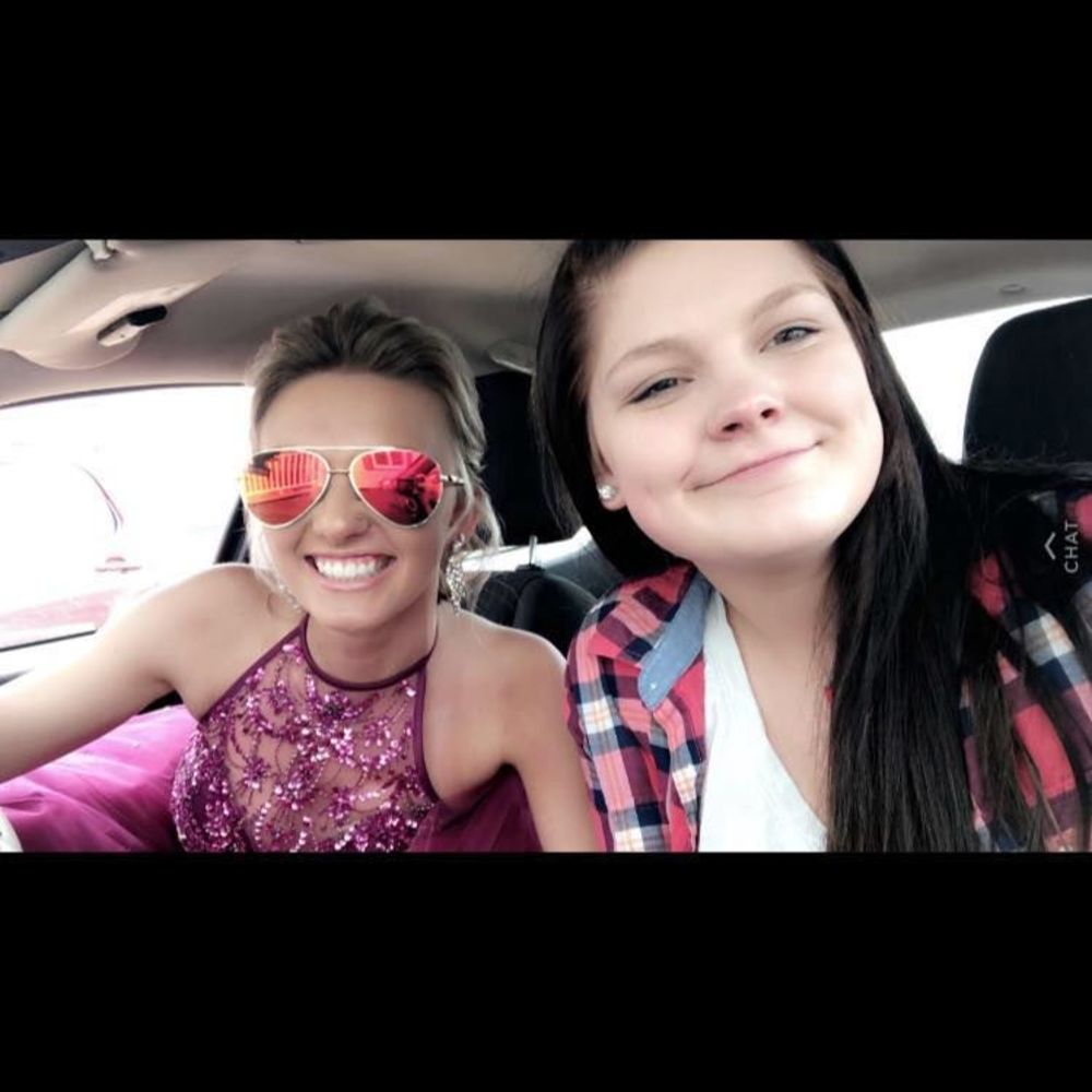 Meet your Posher, Desirae